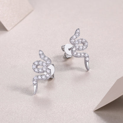 STRAZIA – Orecchini "Medusa" Intrecciato in Argento S925 con Moissanite